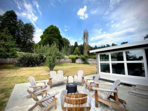 Newly Renovated Arcata Sunny Mid-Century Gem
